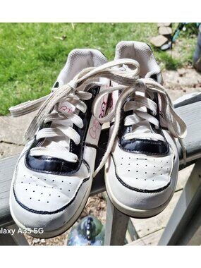 Hello Kitty White & Black Sneakers With Pink Graphics Youth Size 3 All Man-Made